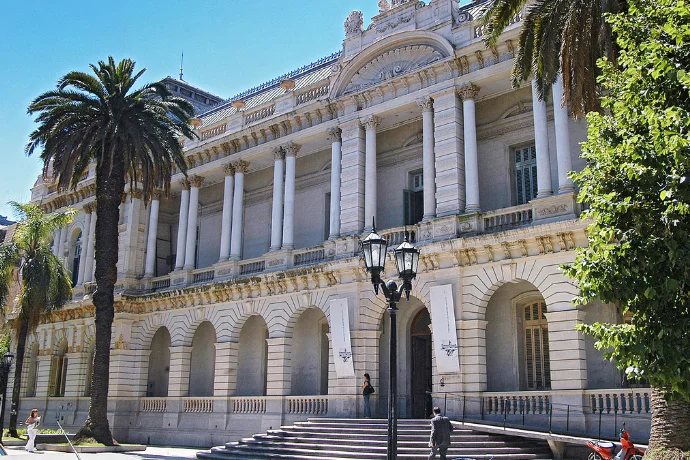 FACULTAD DE DERECHO U.N.R. – Rosario | Puesta en Valor del Edificio